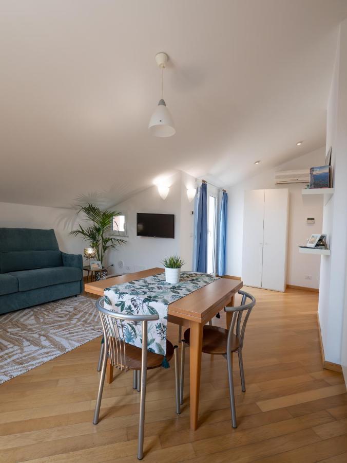 Appartamento Pesco "A Casa Felice" Pietra Ligure Eksteriør billede